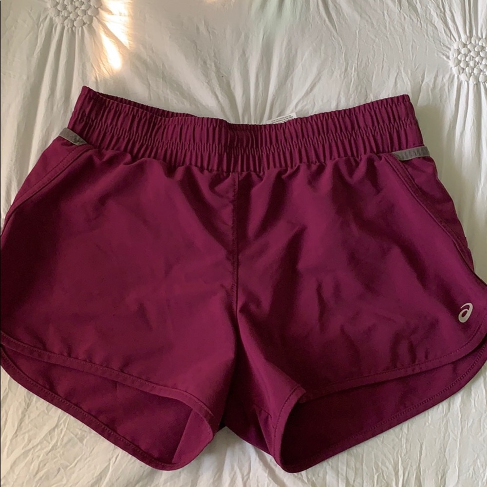 Running shorts